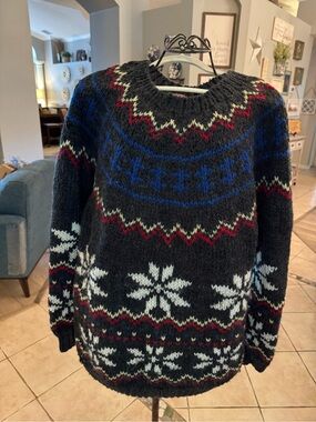 Vintage H.O.T. Hand Knit Fair Isle Sweater Large Wool Blend Nordic